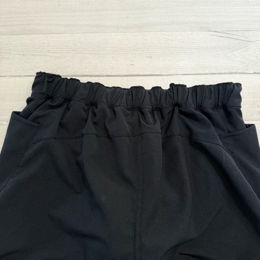 Specialized kids black shorts youth large‎